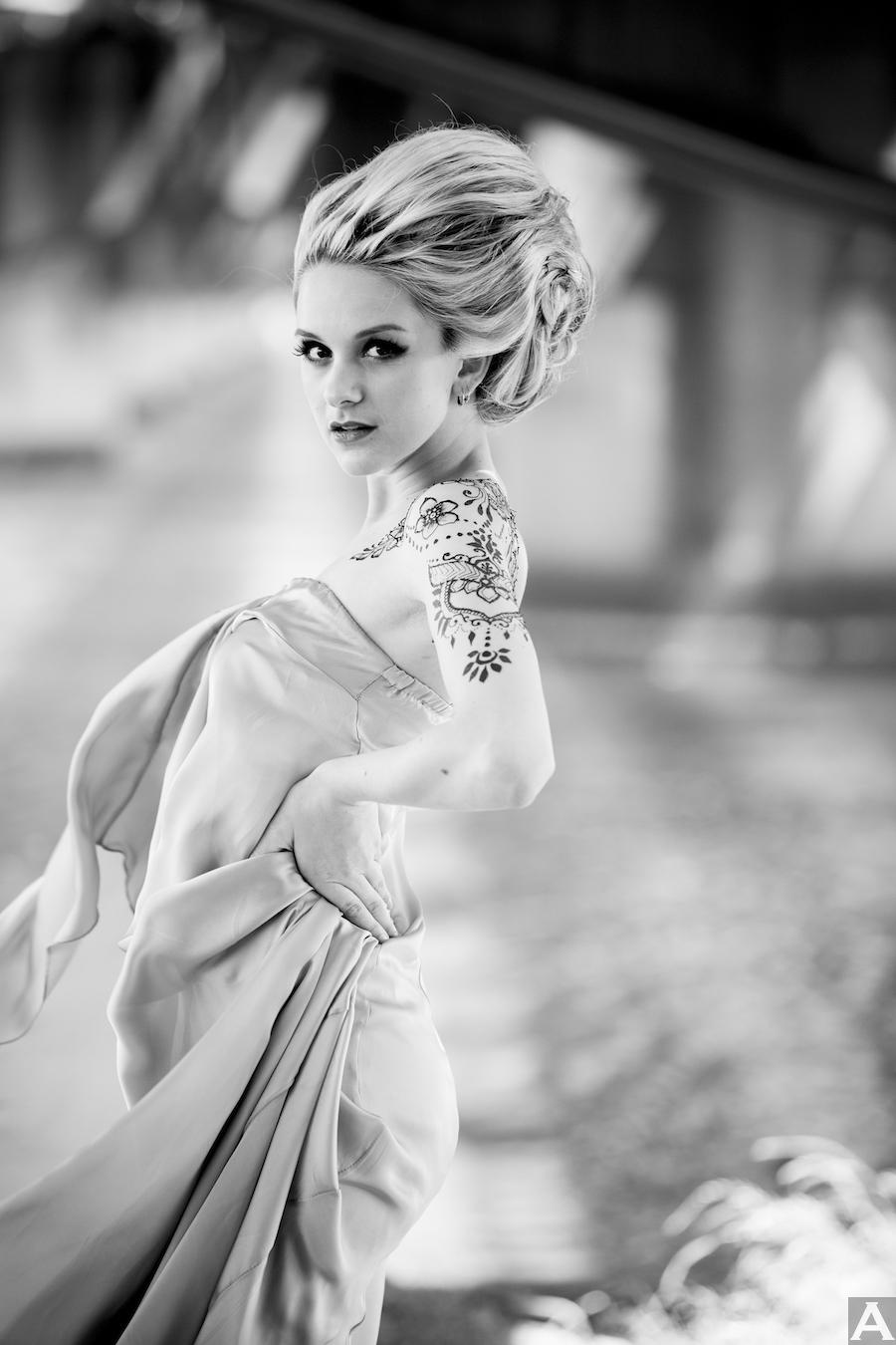 東京　外国人　モデル事務所