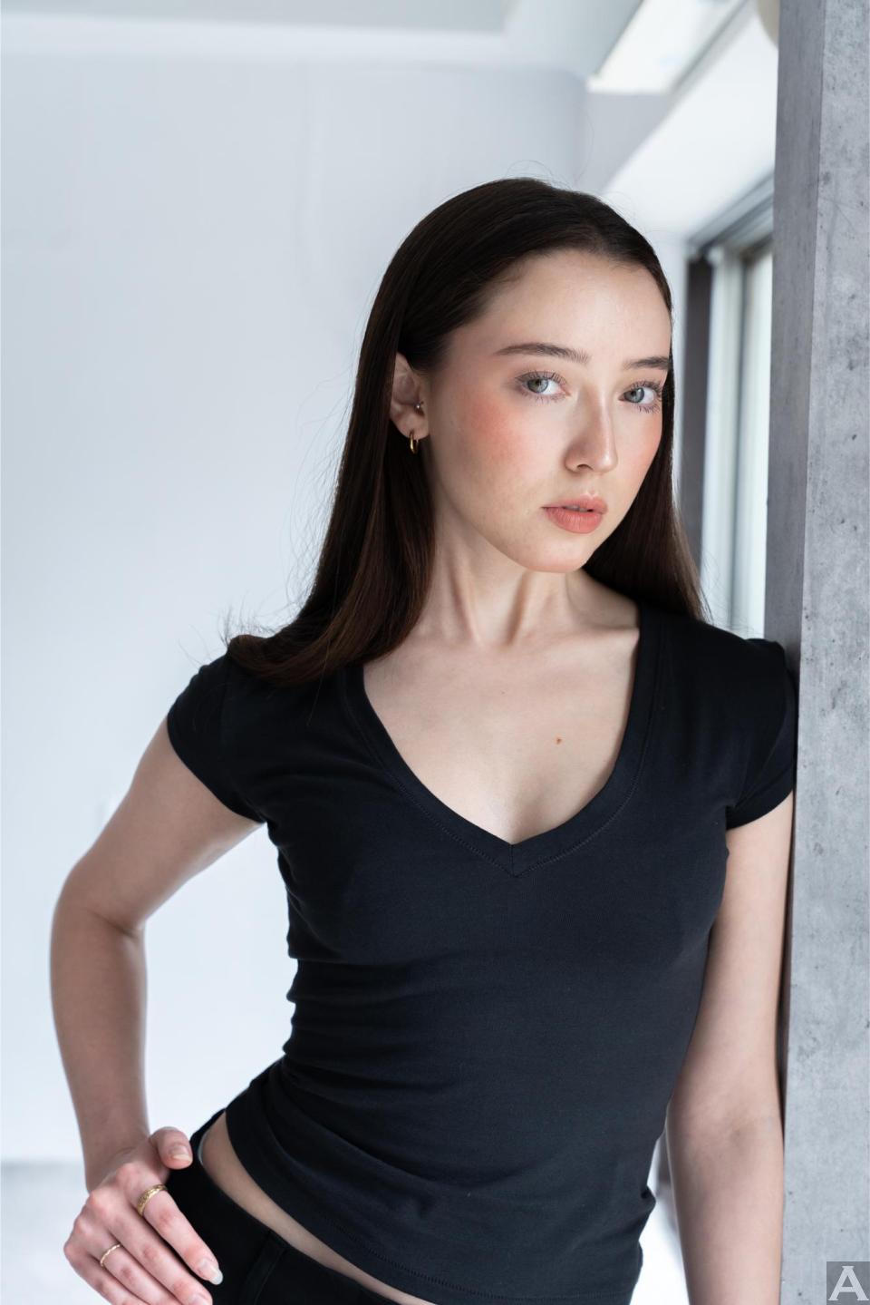東京外国人モデル事務所アクアモデル所属のハーフモデルのクルリ