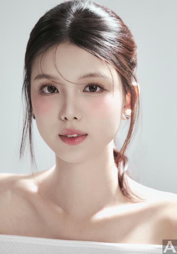 東京外国人モデル事務所アクアモデル所属のアジア人モデルのティ