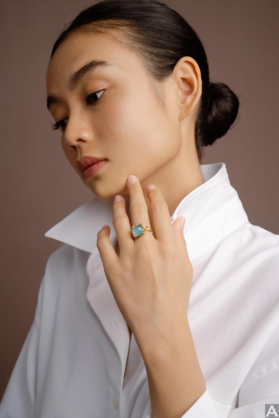 東京外国人モデル事務所アクアモデルのアジア人モデルネティ