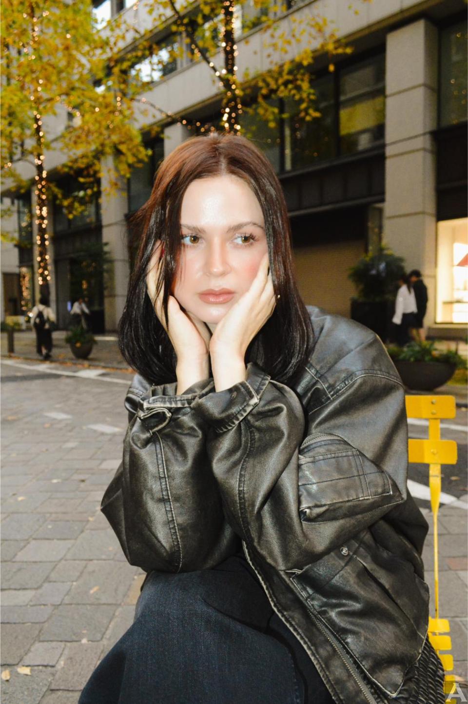 東京外国人モデル事務所アクアモデル所属の白人モデルのレシア
