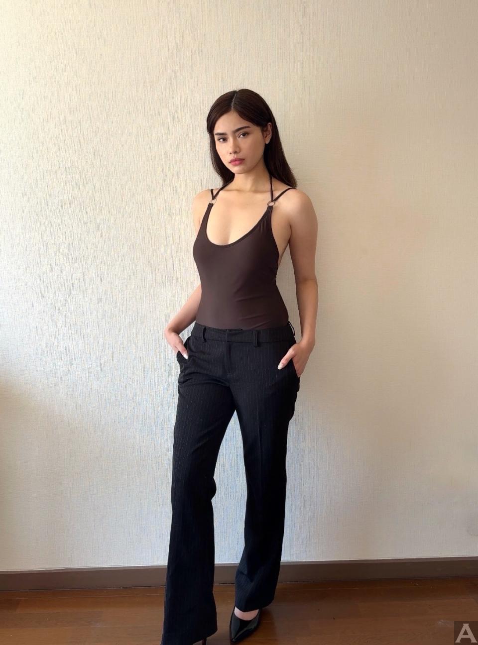 東京外国人モデル事務所アクアモデル所属のアジア人モデルのレイイナ