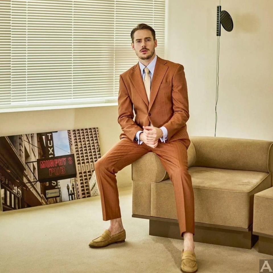 東京　モデル事務所　アクアモデル　白人　コマーシャル　ドラマ　役者　ファッション　ロメイン