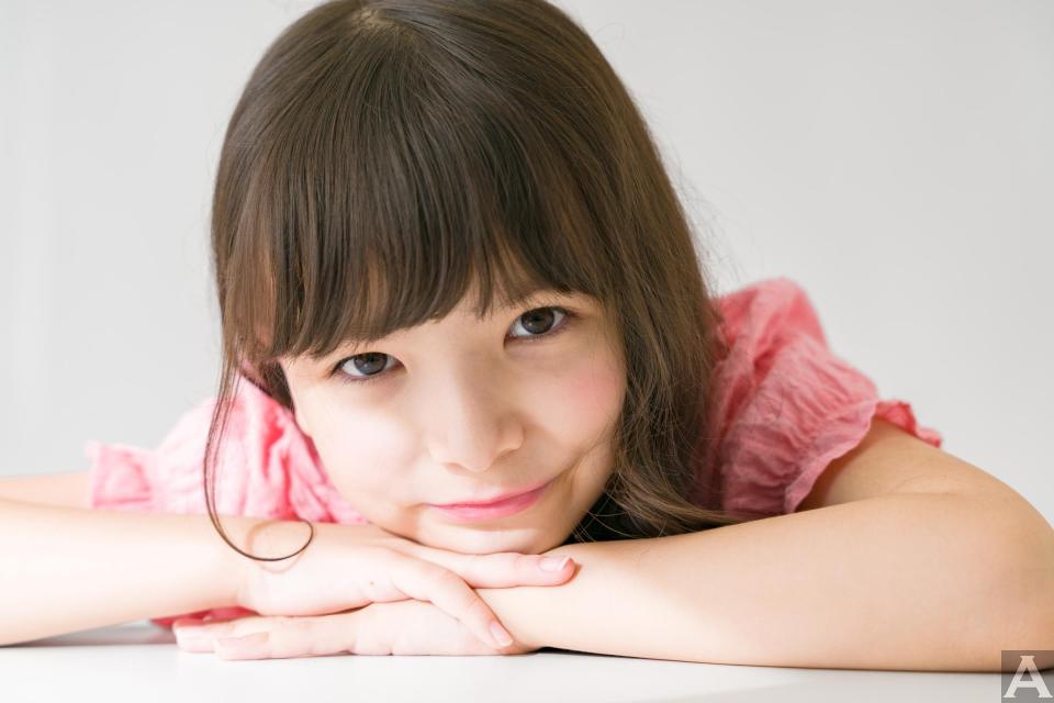 東京外国人モデル事務所アクアモデル所属のハーフキッズモデルのエミリ