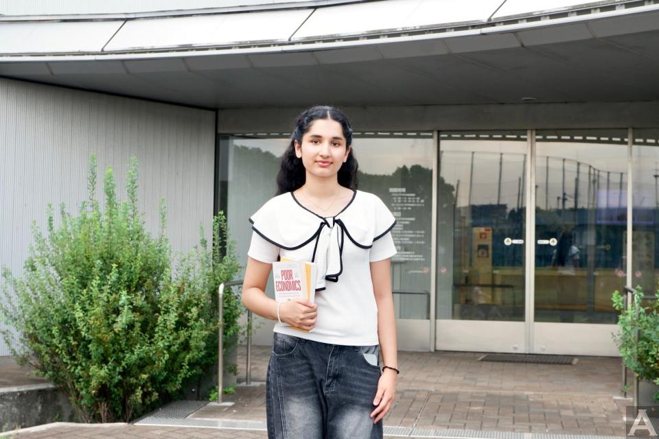 東京外国人モデル事務所アクアモデル所属のアジア人モデルのアディティ