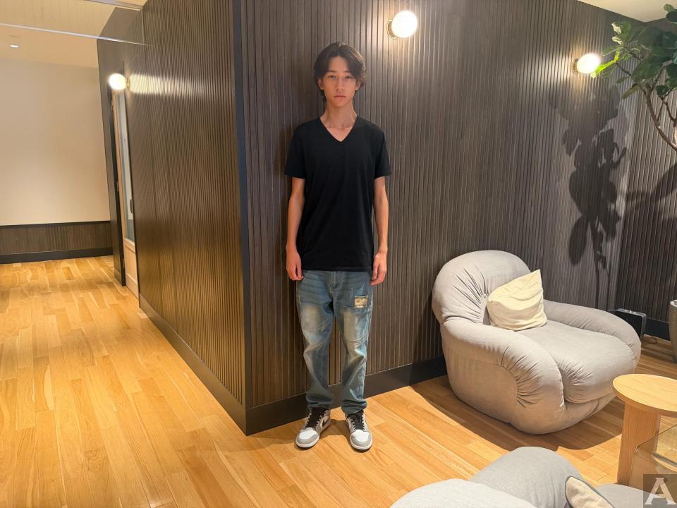 東京外国人モデル事務所アクアモデル所属のハーフモデルのミハイロ