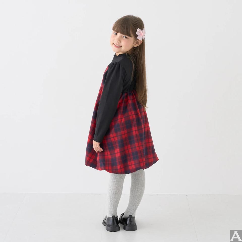 東京外国人モデル事務所アクアモデル所属のキッズモデルのエミリー