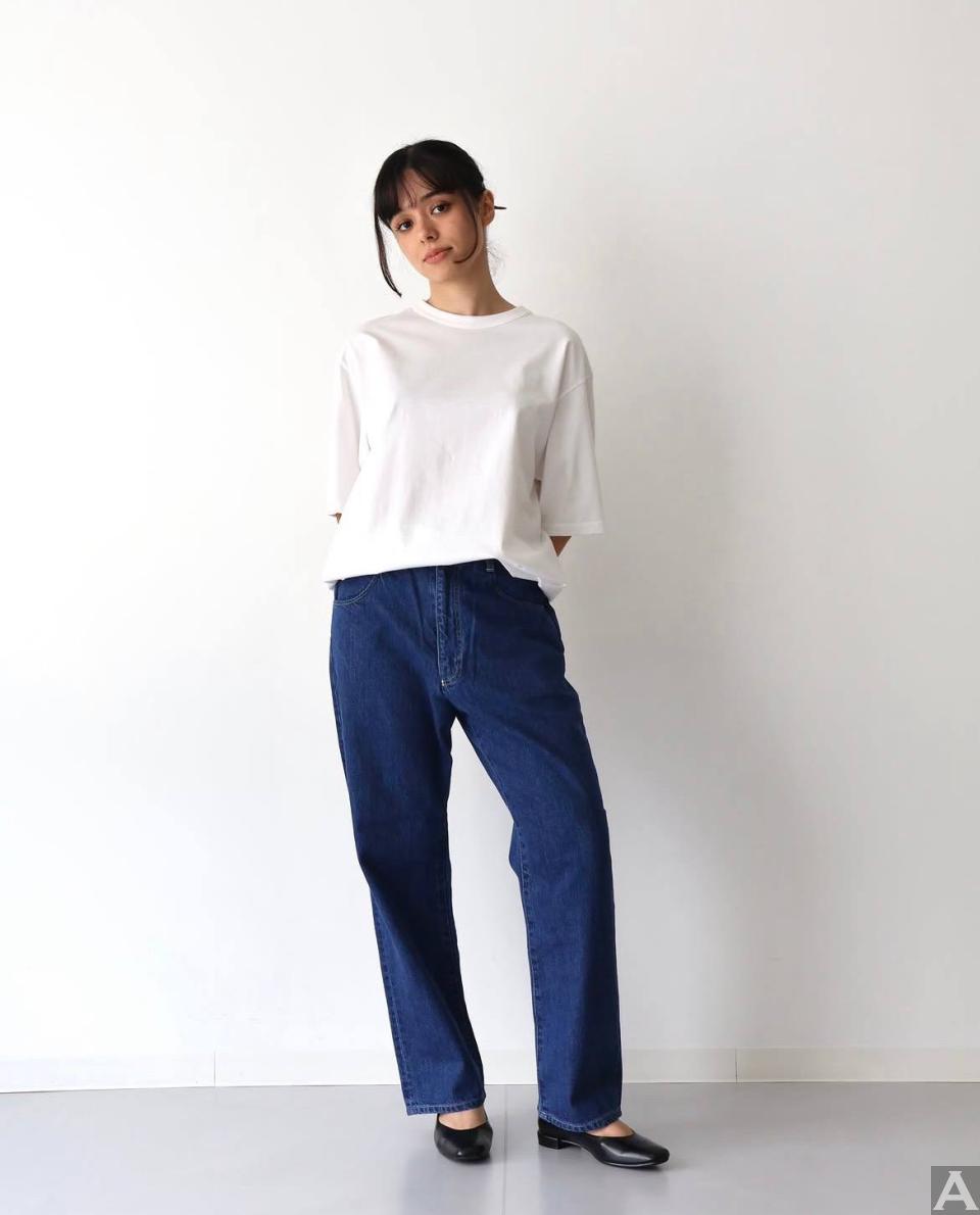 東京外国人モデル事務所アクアモデル所属のアジア人モデルのデラ