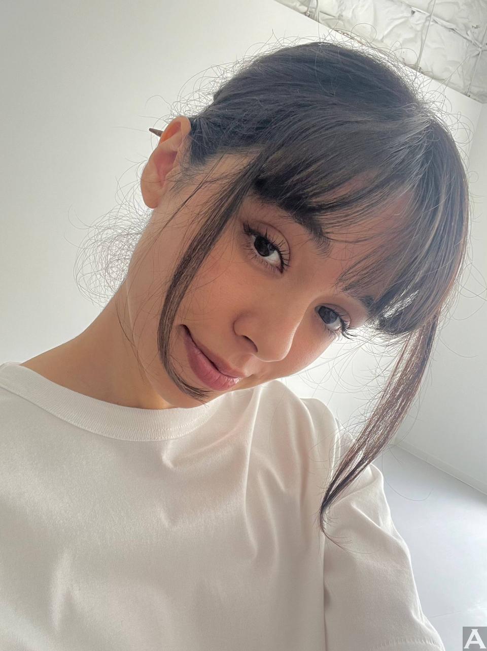 東京外国人モデル事務所アクアモデル所属のアジア人モデルのデラ