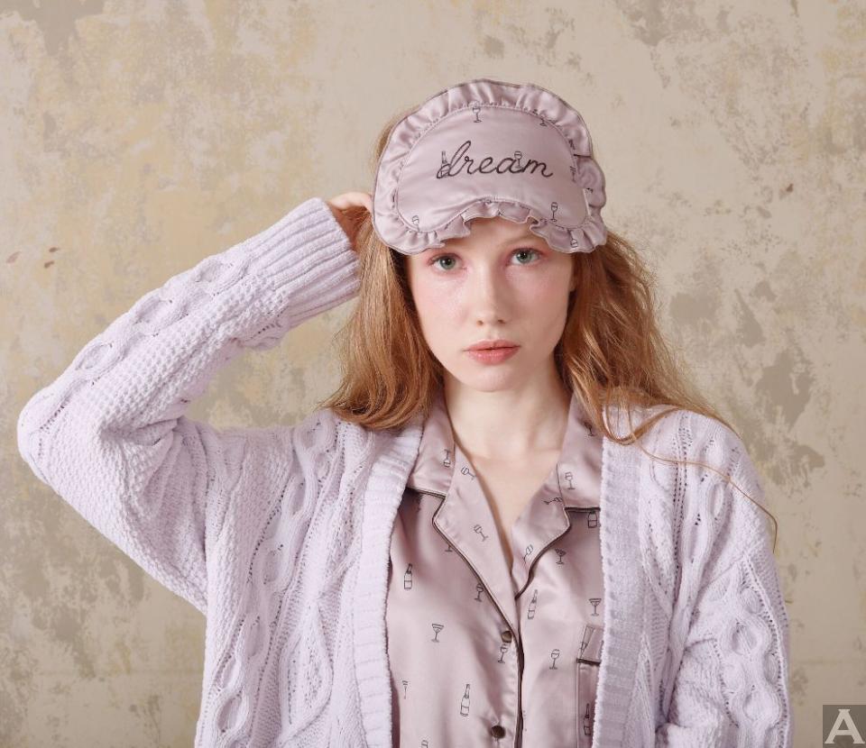 東京外国人モデル事務所アクアモデルの白人モデルアリーナ