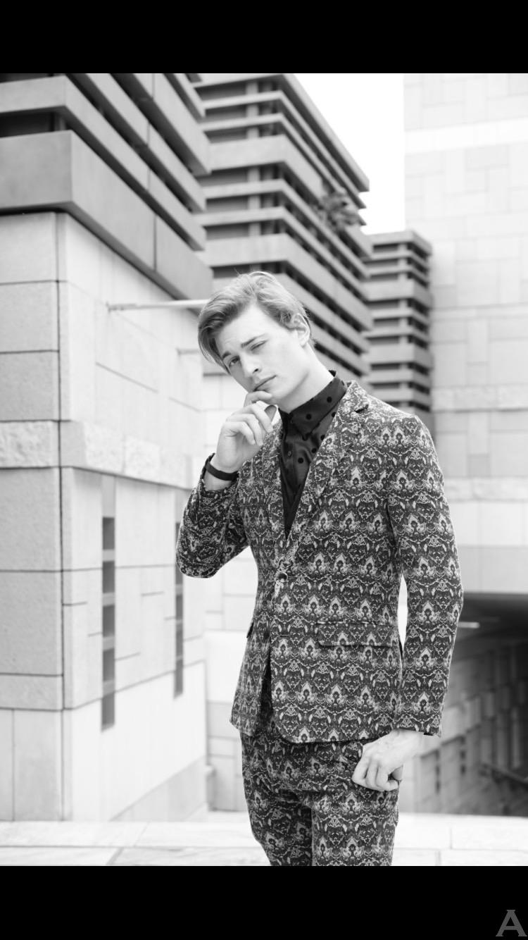 東京　外国人　モデル事務所　アクアモデル　ファッション　白人 ジョーイ