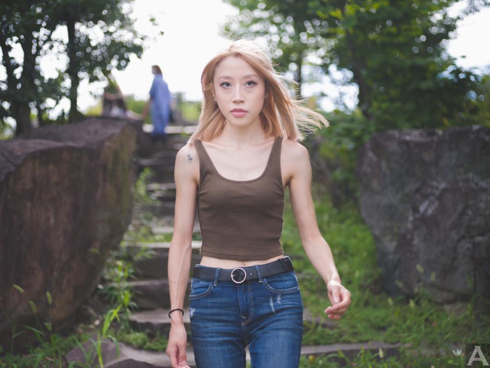 東京外国人モデル事務所アクアモデルのアジア人モデルダフネ
